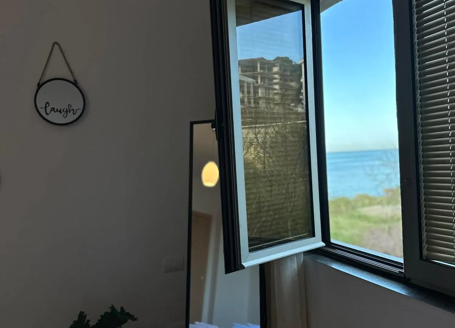 Gafko Apartments Currila Beach Дуррес